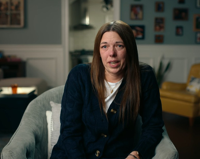 Mom Makes Shocking Confession After Anonymously Bullying Daughter For A Year