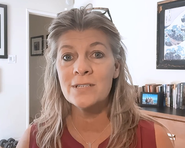 Mom Makes Shocking Confession After Anonymously Bullying Daughter For A Year