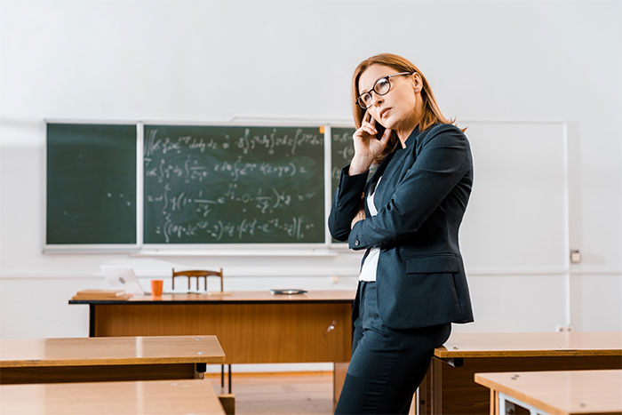 “Sixteen Missed Calls”: Mom Livid After School Refuses To Accept Dad As Primary Contact