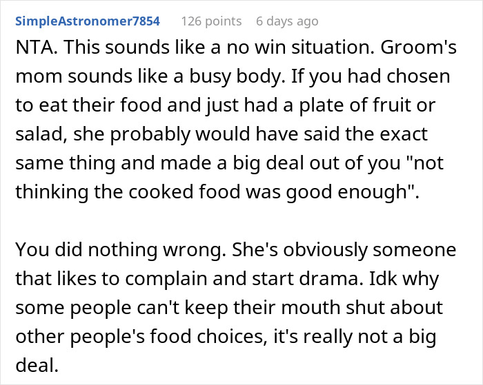 Woman Quietly Leaves A Wedding To Eat The ‘Safe’ Food She Brought, Gets Accused Of “Disrespecting The Caterer”