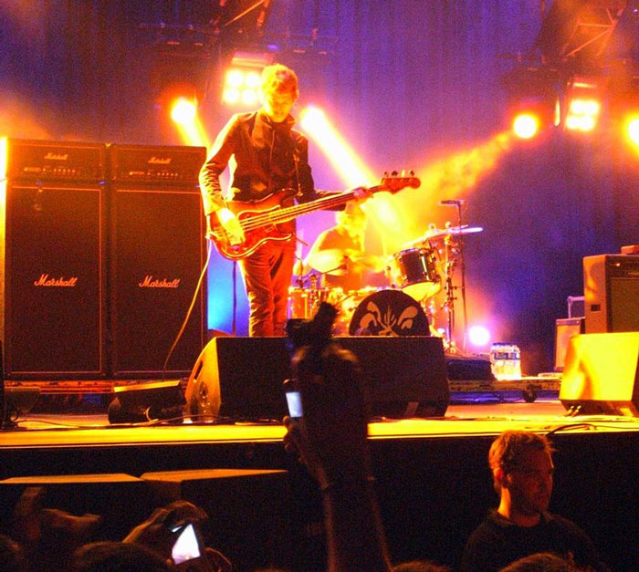“What’s The Worst Concert You’ve Ever Been To?”: People Share Their Regrets