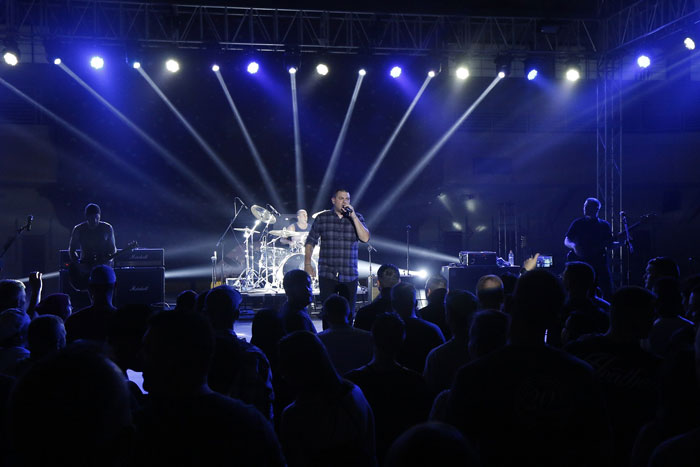 “What’s The Worst Concert You’ve Ever Been To?”: People Share Their Regrets