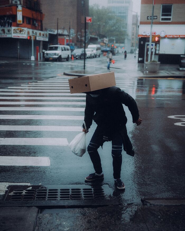50 Unforgettable Moments Captured On The Streets By Billy Dinh