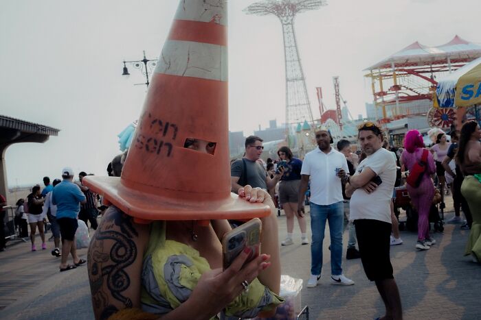 50 Unforgettable Moments Captured On The Streets By Billy Dinh