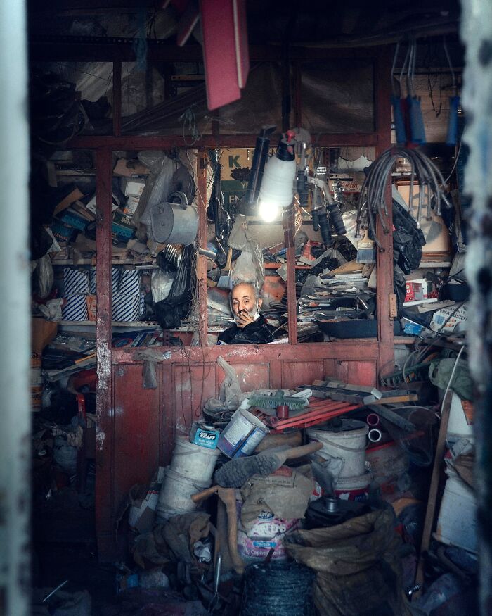 50 Unforgettable Moments Captured On The Streets By Billy Dinh