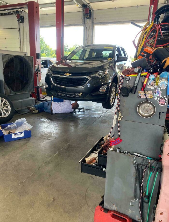 43 Times Customers Left Mechanics Speechless With What Just Rolled Into Their Shops (New Pics)