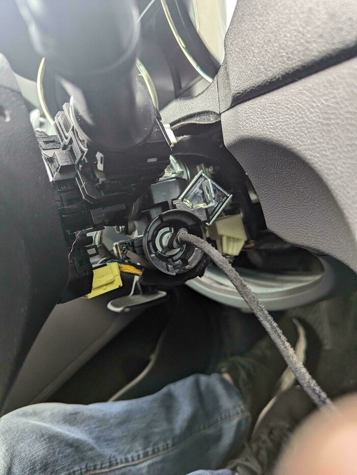 43 Times Customers Left Mechanics Speechless With What Just Rolled Into Their Shops (New Pics)