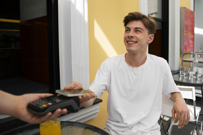 54 Employees Share Insider Tricks That Make Their Jobs So Much Easier