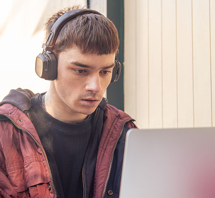 “I Really Felt Guilty”: 89 Catfish Stories That May Make You Question Every DM You’ve Ever Gotten