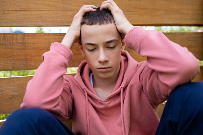 Sparks Fly After 18YO Tells Single Mom He’s Sick Of Raising 5 Siblings And Wants To Go To College
