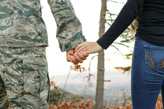 33 Real-Life Stories From Men Who Got Married For All The Wrong Reasons And How That&#8217;s Going Now