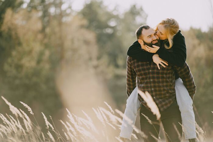 33 Real-Life Stories From Men Who Got Married For All The Wrong Reasons And How That&#8217;s Going Now