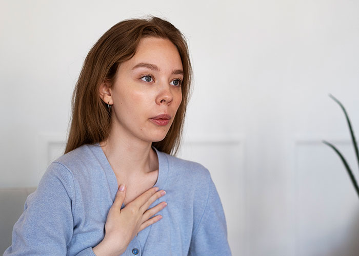 “They Weren’t Real Burgers”: Woman Goes Into Anaphylactic Shock After BIL Lies About The Food