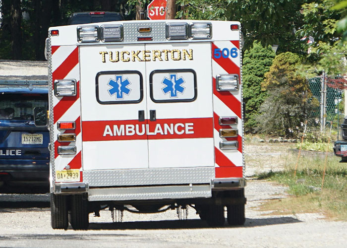 “They Weren’t Real Burgers”: Woman Goes Into Anaphylactic Shock After BIL Lies About The Food