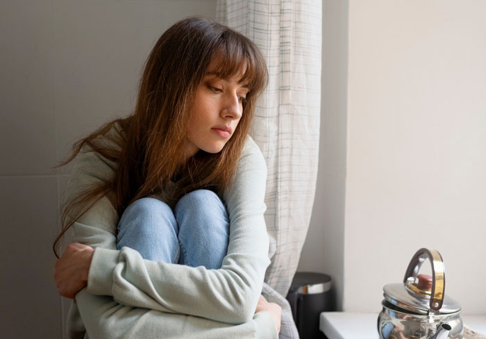 Mom “Confiscates” 22YO’s Cash, Takes Underwear As They Are ‘Immoral’, Loses It When She Installs Lock