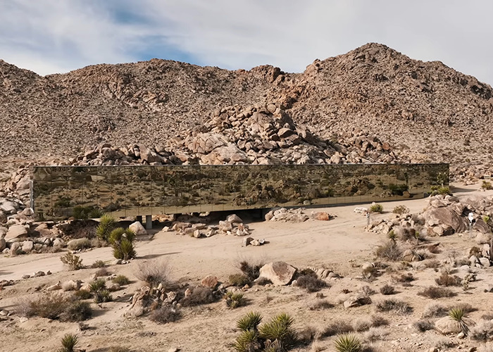 Airbnb Owners Charge Influencer $10,000 For Selfie Inside Famous ‘Invisible House’