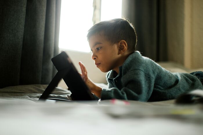 59 Parenting Hacks That Sound Silly But Actually Save Sanity
