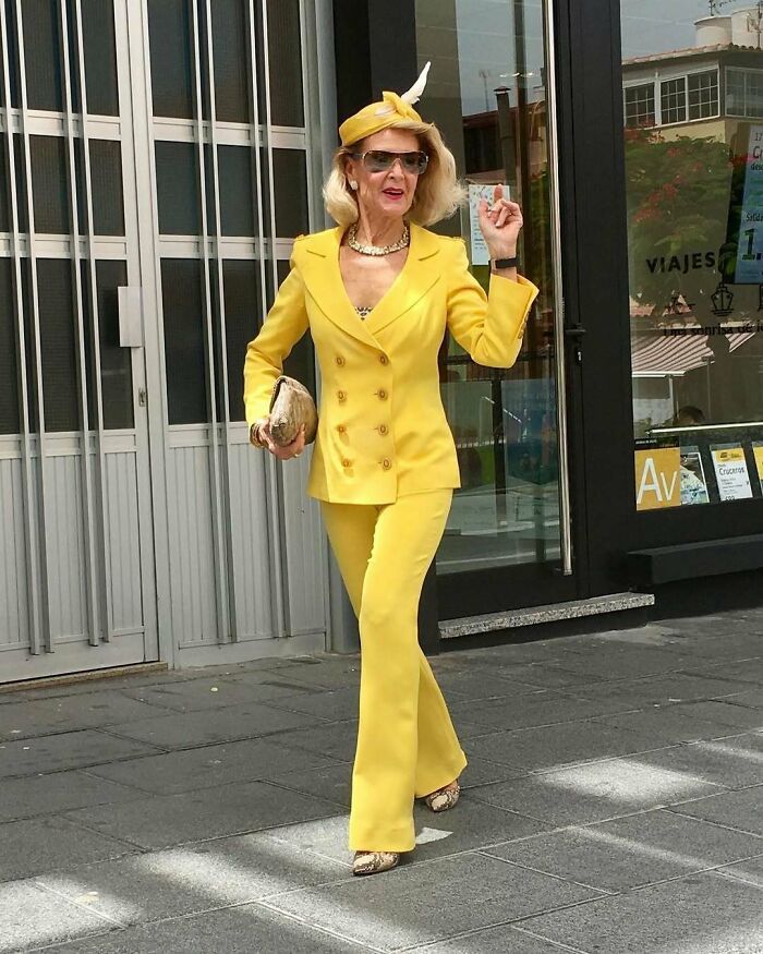 93 Cool And Stylish Grandparents Whose Outfits Could Put Younger Generations To Shame