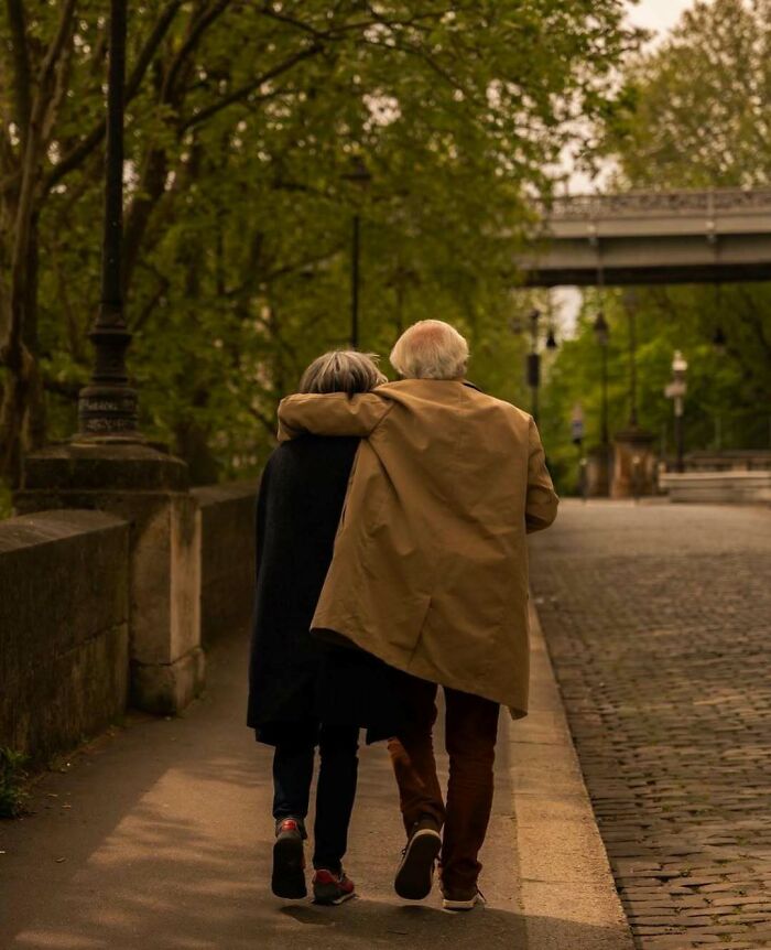 93 Cool And Stylish Grandparents Whose Outfits Could Put Younger Generations To Shame