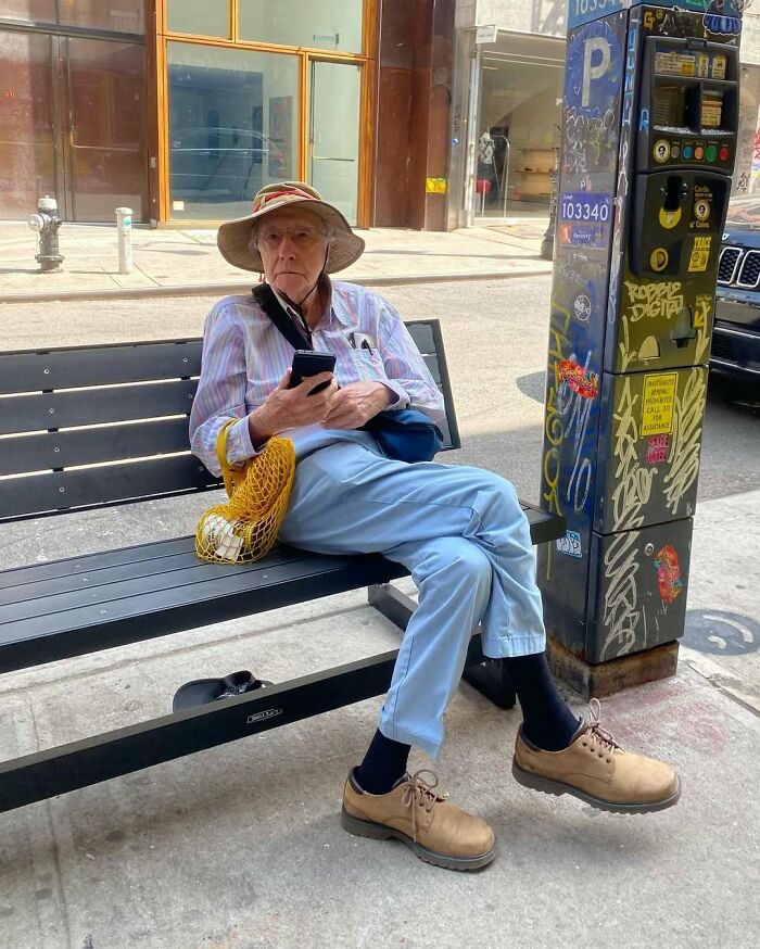93 Cool And Stylish Grandparents Whose Outfits Could Put Younger Generations To Shame