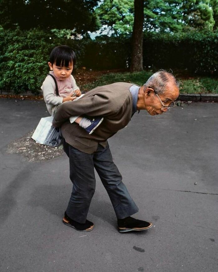 93 Cool And Stylish Grandparents Whose Outfits Could Put Younger Generations To Shame