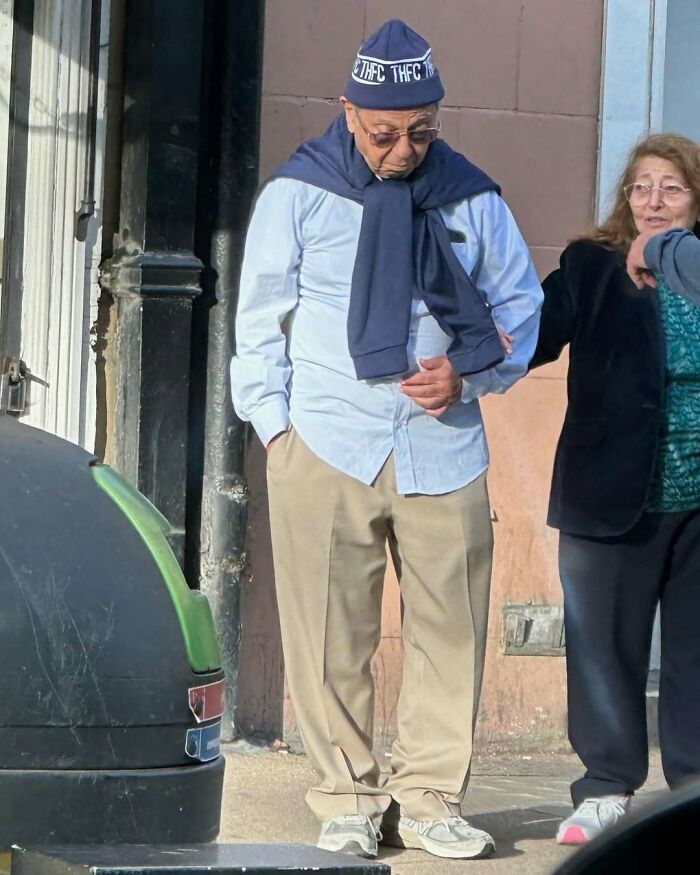 93 Cool And Stylish Grandparents Whose Outfits Could Put Younger Generations To Shame