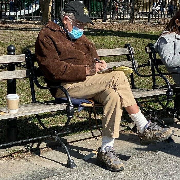 93 Cool And Stylish Grandparents Whose Outfits Could Put Younger Generations To Shame