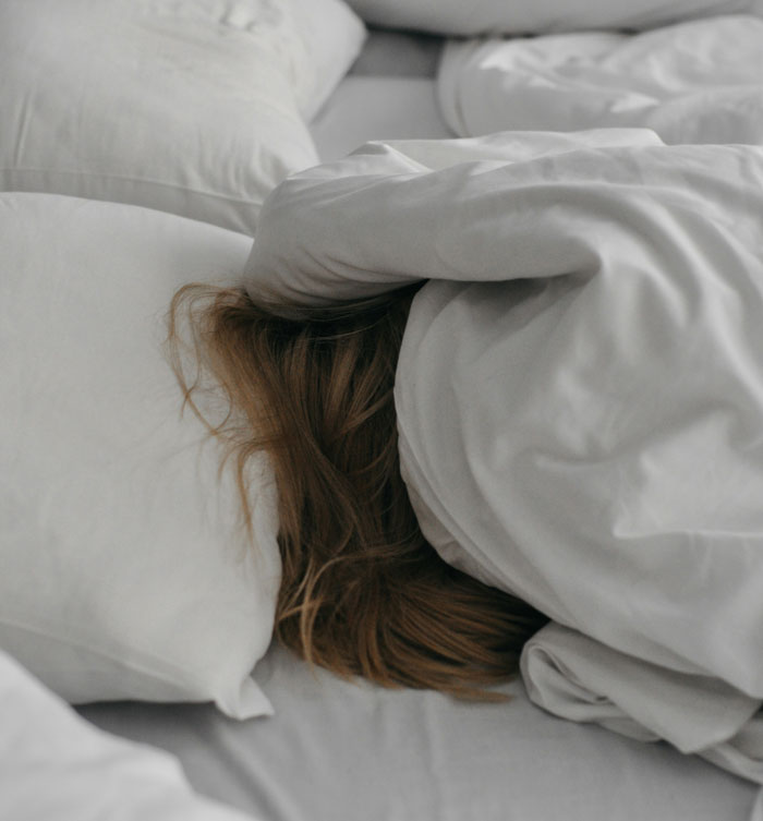 63 People Shared Creepy Things That Happened While They Were Home Alone
