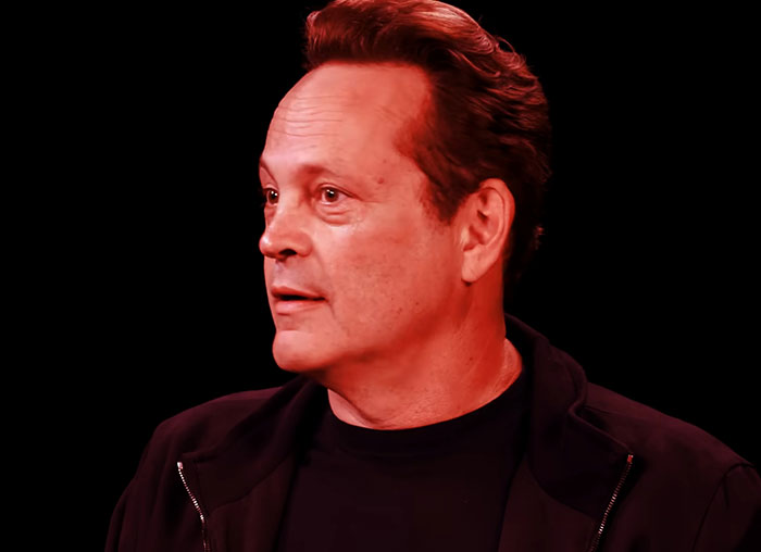 73 People Who Knew Celebrities Before Fame Reveal What They Were Like