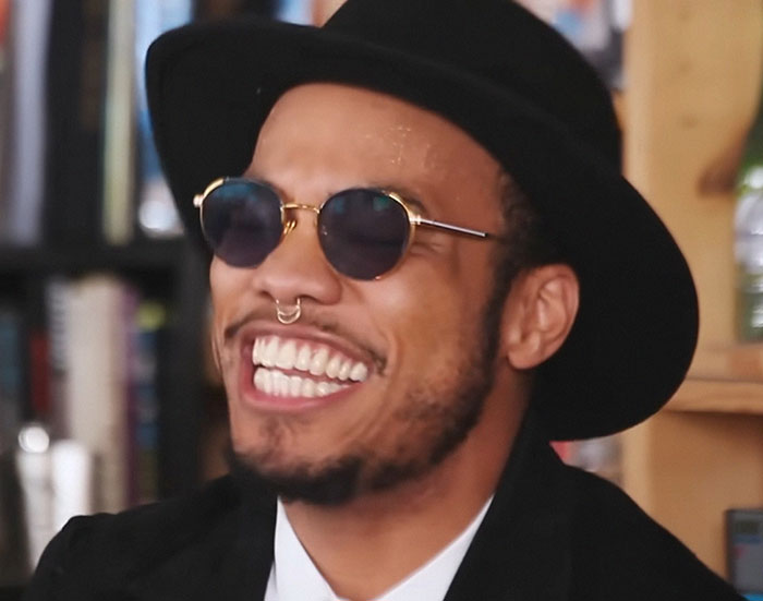 73 People Who Knew Celebrities Before Fame Reveal What They Were Like