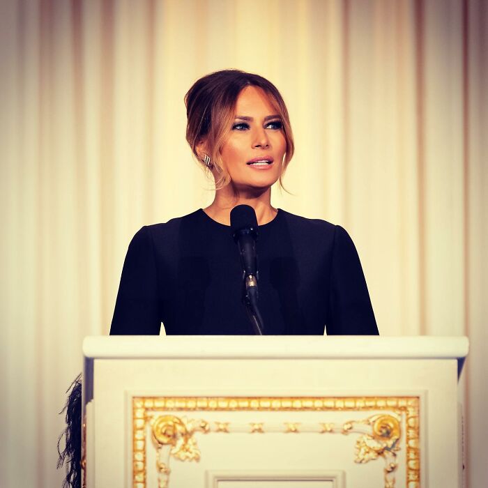 Why Melania Trump Didn&#8217;t Curtsy To The British Royals During State Visit With Donald Trump