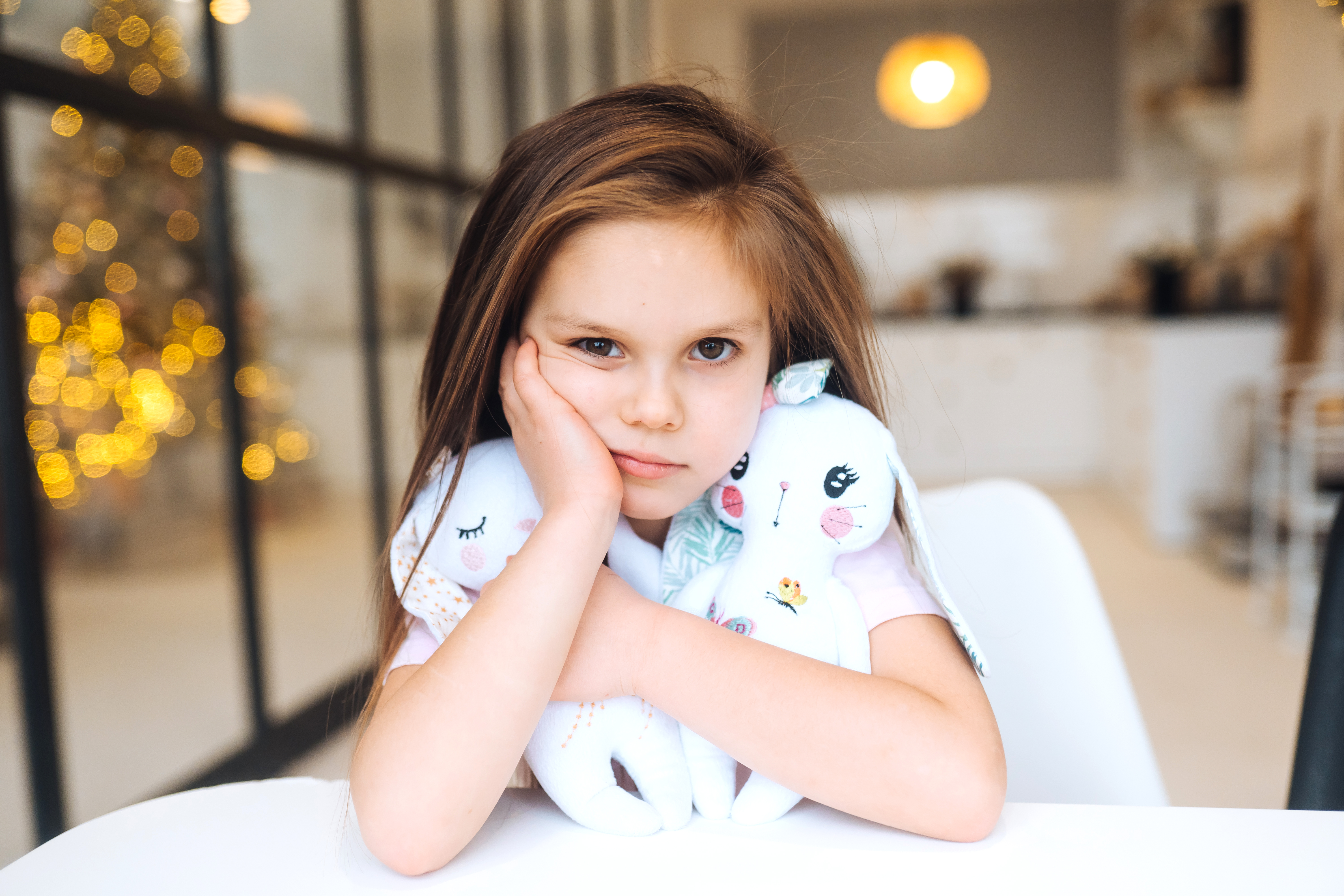 &#8220;It&#8217;s Heartbreaking&#8221;: Birthday Girl Waits For Friends Who Never Show Up, Dad Calls Them Out