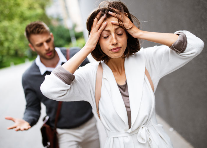 Maid Of Honor Finds Out Why Her Boyfriend Broke Up With Her, Walks Out Of Best Friend&#8217;s Wedding
