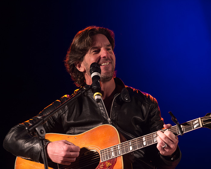 Grammy-Winning Songwriter Of &#8216;Jesus Take The Wheel&#8217; Loses Life In Tragic Plane Crash