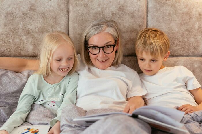 Daughter Resentful Of Toxic Mom For Demanding She Use Her Name As Her Baby’s Middle Name