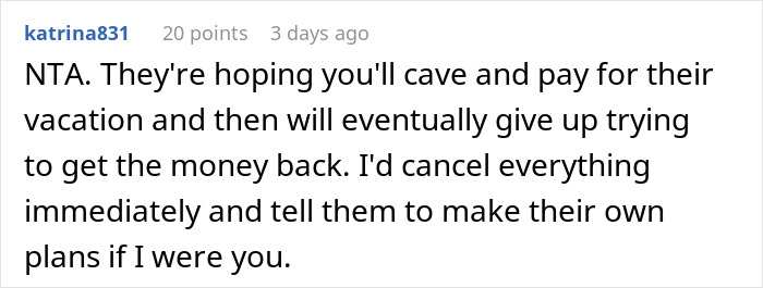 Ex-BF And His Family Demand Woman Skip Trip To Hawaii She Paid For, She Has Other Plans