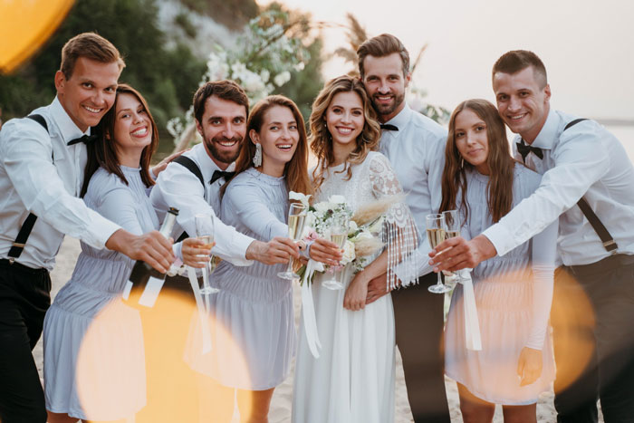 Lady Has Always Been The Family Scapegoat, Ends Up Exposing Parents’ Favoritism At Twin Sis’ Wedding