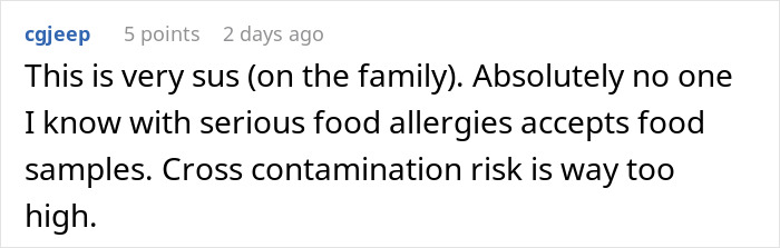 Mom Threatens To Sue Food Stall After They Give Her Child A Sample That Contains Nuts