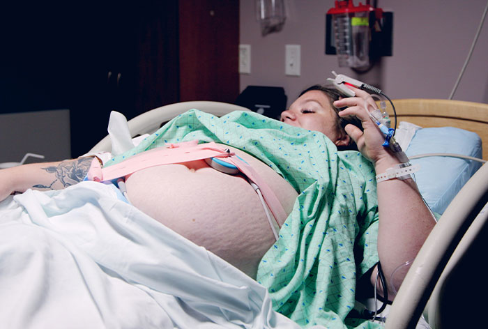ER Nurses Share Wild “One More Minute And I’d Be Dead” Stories From The Hospital