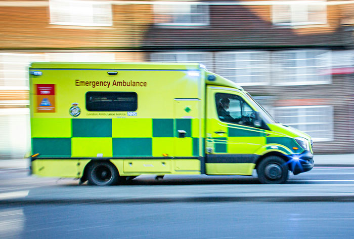 ER Nurses Share Wild “One More Minute And I’d Be Dead” Stories From The Hospital