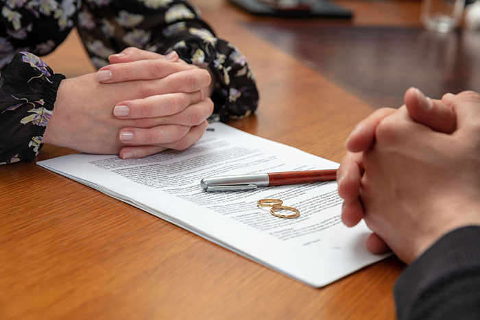 Husband Finds Out Wife Is Cheating, Outsmarts Her With &#8220;Pro Revenge&#8221; And Walks Away With Everything
