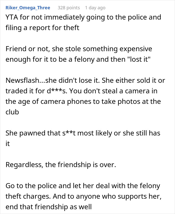 Man Catches A Friend Stealing His BF’s Camera, Confronts Her Only To Discover Her True Colors