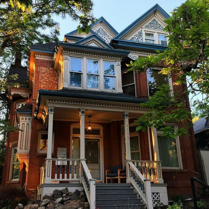 115 Adorable And Lovely Old Homes You Might Want To Move Into ASAP
