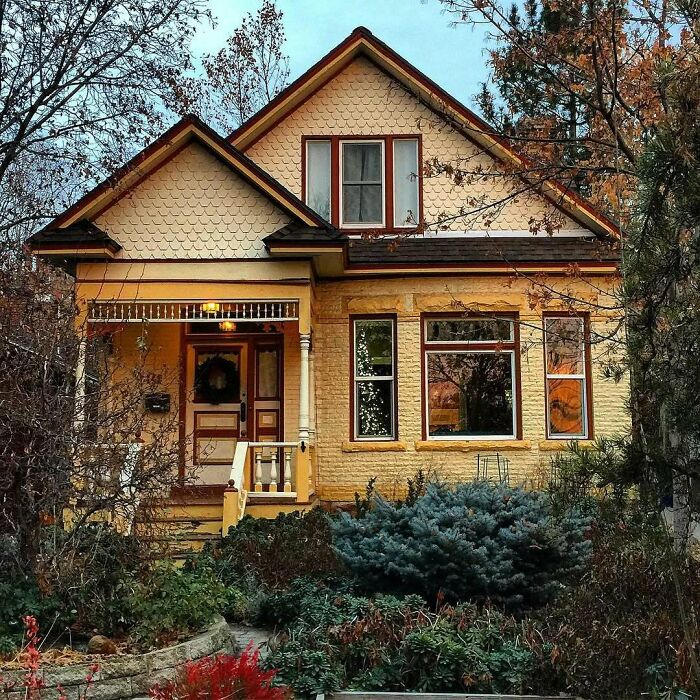 115 Adorable And Lovely Old Homes You Might Want To Move Into ASAP