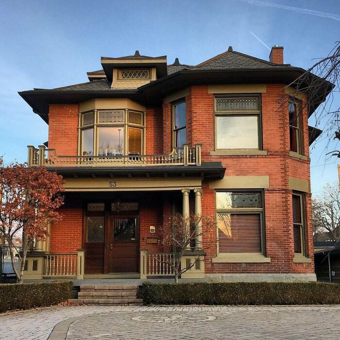 115 Adorable And Lovely Old Homes You Might Want To Move Into ASAP