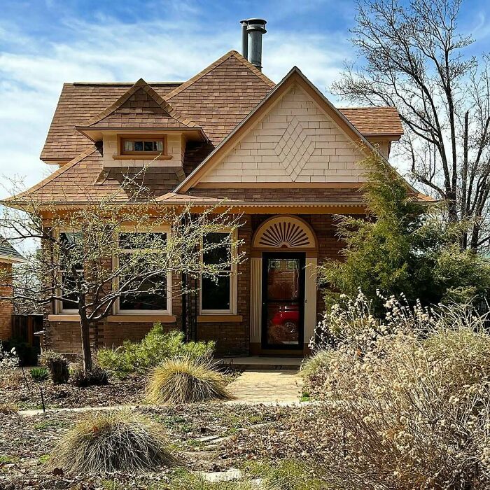 115 Adorable And Lovely Old Homes You Might Want To Move Into ASAP