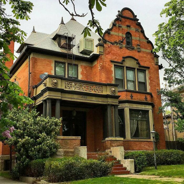 115 Adorable And Lovely Old Homes You Might Want To Move Into ASAP