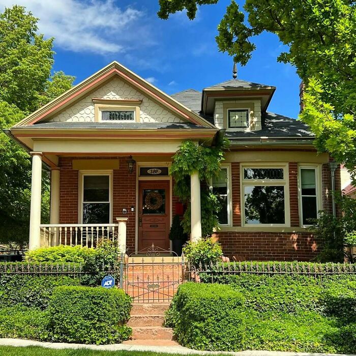 115 Adorable And Lovely Old Homes You Might Want To Move Into ASAP
