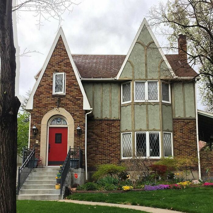 115 Adorable And Lovely Old Homes You Might Want To Move Into ASAP