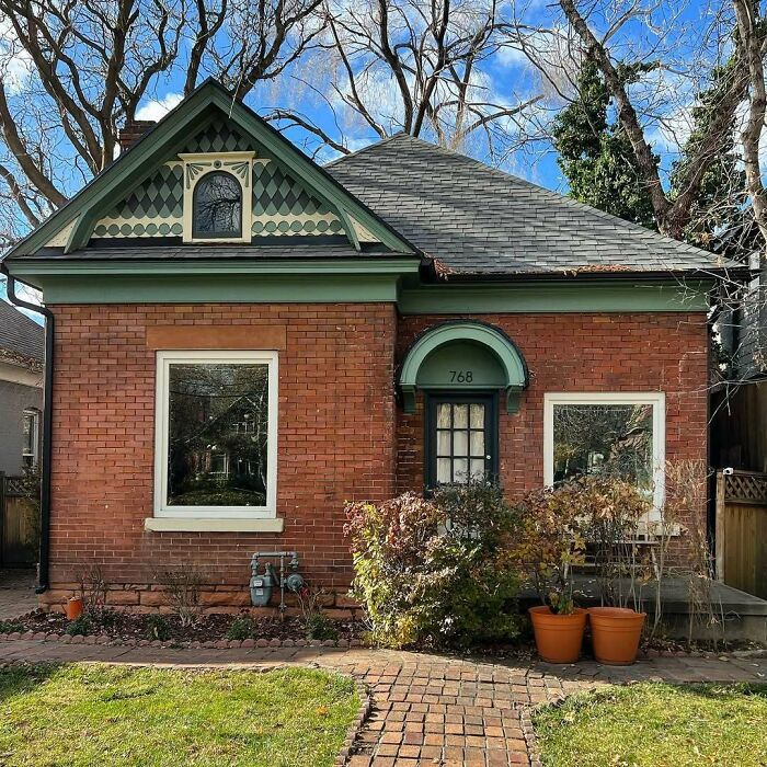 115 Adorable And Lovely Old Homes You Might Want To Move Into ASAP